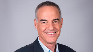 נועם וימן בעל השליטה דיפלומט