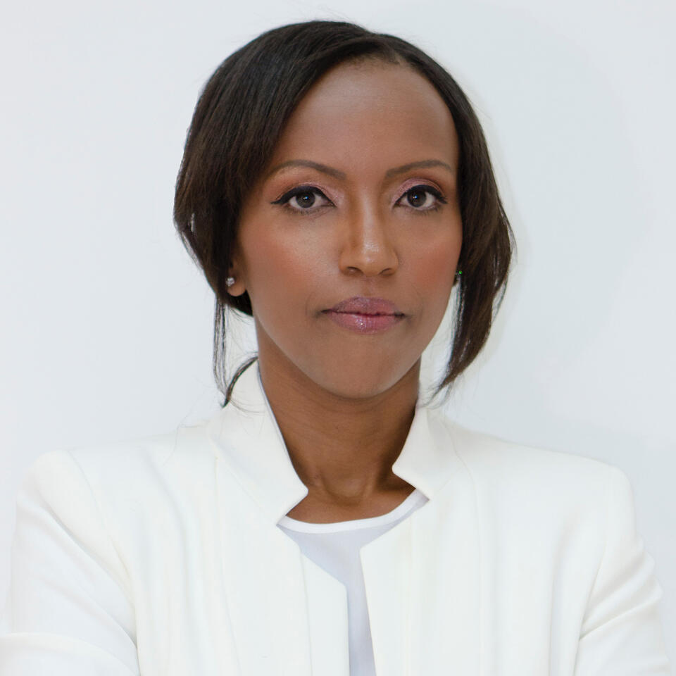 עו"ד מזי טזזו עורכת דין מקרקעין נדל"ן