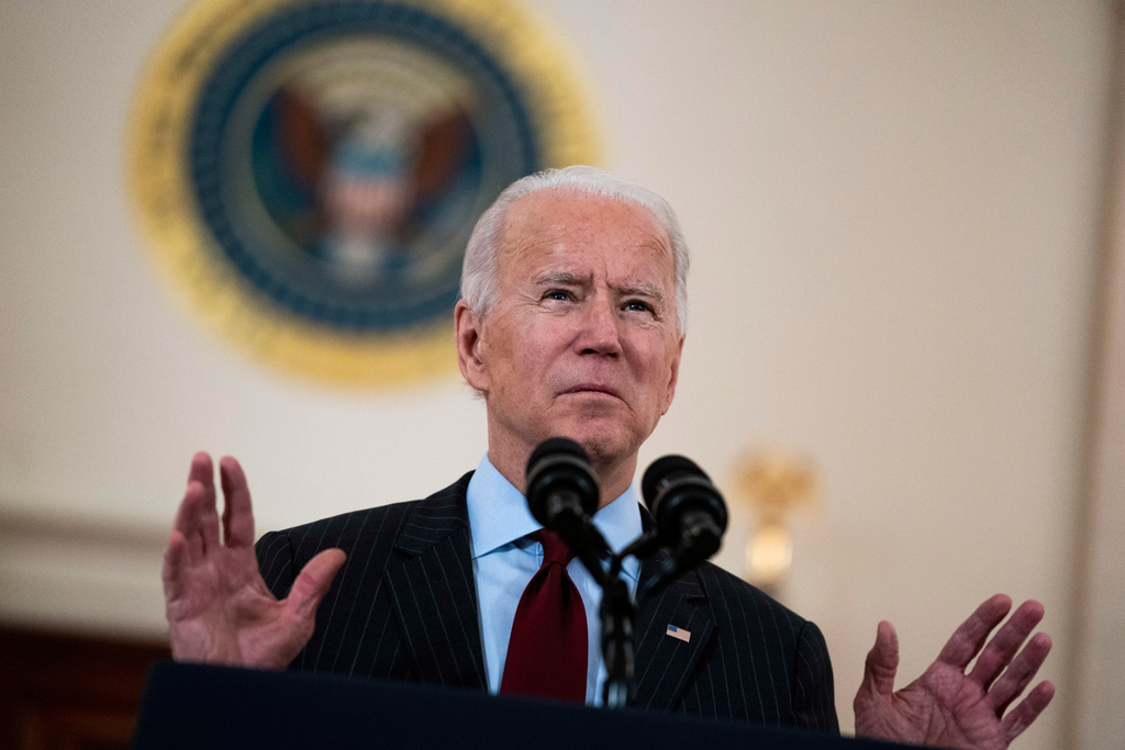 נשיא ארה"ב ג'ו ביידן טקס לזכר 500 המתים ב קורונה  