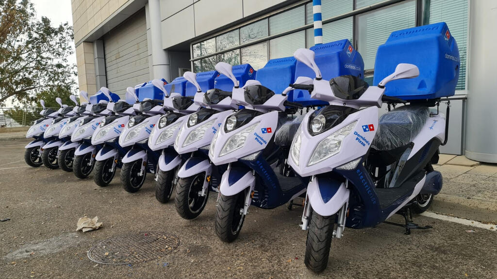 דומינו'ס ישראל קטנועים חשמליים בליץ הישראלית