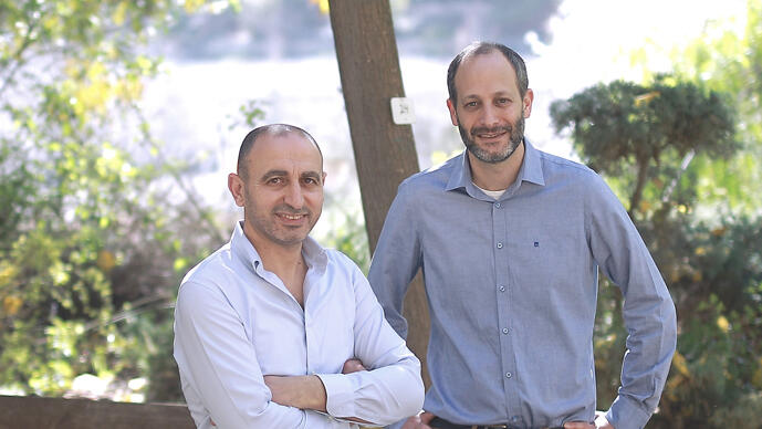 מייסדי טרמאונט, מימין: ד״ר הישאם טאהא, מנכ״ל החברה, וד״ר אבי ישראל, סמנכ״ל הטכנולוגיות (Credit: Ilan Asaig) Avi Yisrael Hesham Taha Teramount