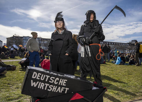 המחאה בעיר קאסל, גרמניה, צילום: גטי אימג