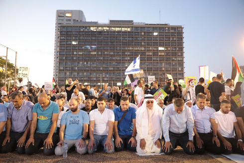 הפגנת ערביי ישראל בכיכר רבין, צילום: טל שחר