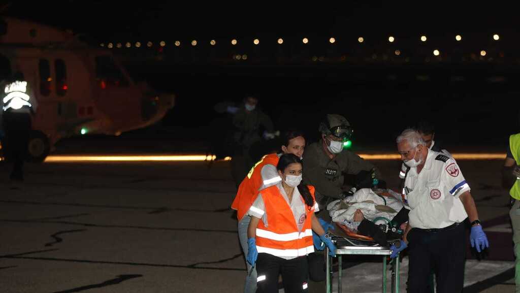 פינוי פצועים בית חולים רמב"ם לאחר נפילה הילולה הר מירון ל"ג בעומר עומס מנחת 