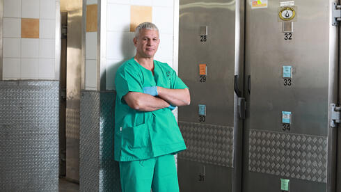 Dr. Chen Kugel Dr. Chen Kugel