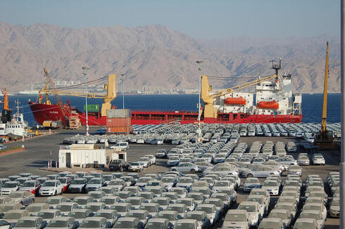 מכוניות חדשות בנמל, צילום: יוסי דוס סנטוס