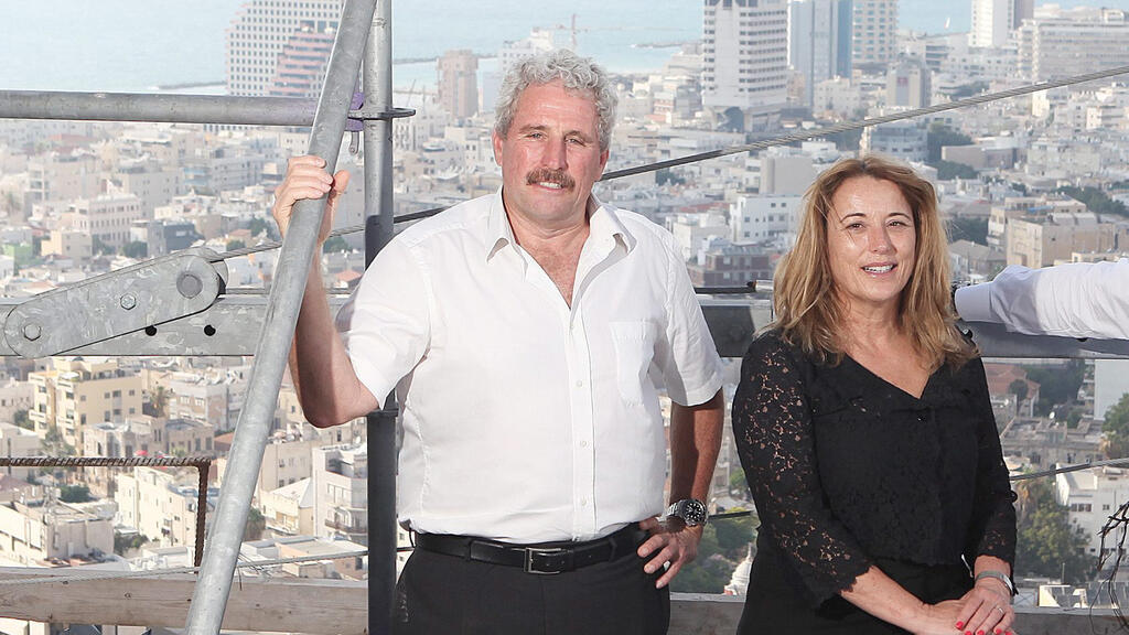 דפנה הרלב ודורון אביב, בעלי קבוצת הנדל"ן אביב (צילום: אוראל כהן) דפנה הרלב ו דורון אביב בעלי קבוצת הנדל"ן אביב