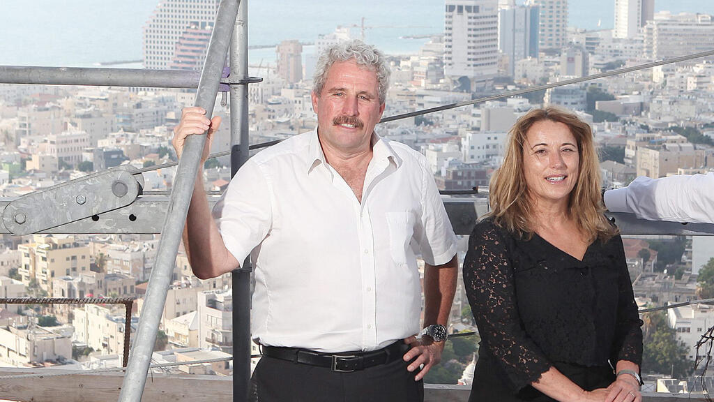 דפנה הרלב ודורון אביב, בעלי קבוצת הנדל"ן אביב (צילום: אוראל כהן) דפנה הרלב ו דורון אביב בעלי קבוצת הנדל"ן אביב