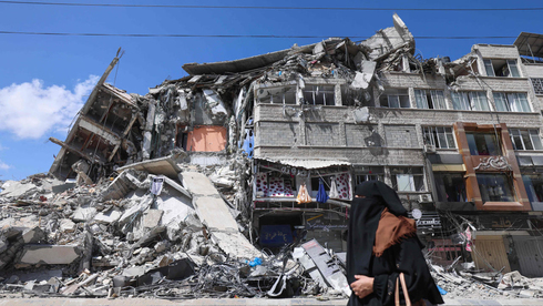 בניין בעזה שנהרס בהפצצת חיל האוויר , צילום: איי אף פי