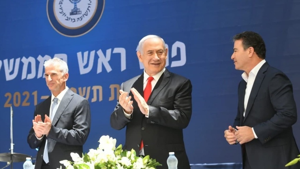 מימין: יוסי כהן, בנימין נתניהו, דוד דדי ברנע
