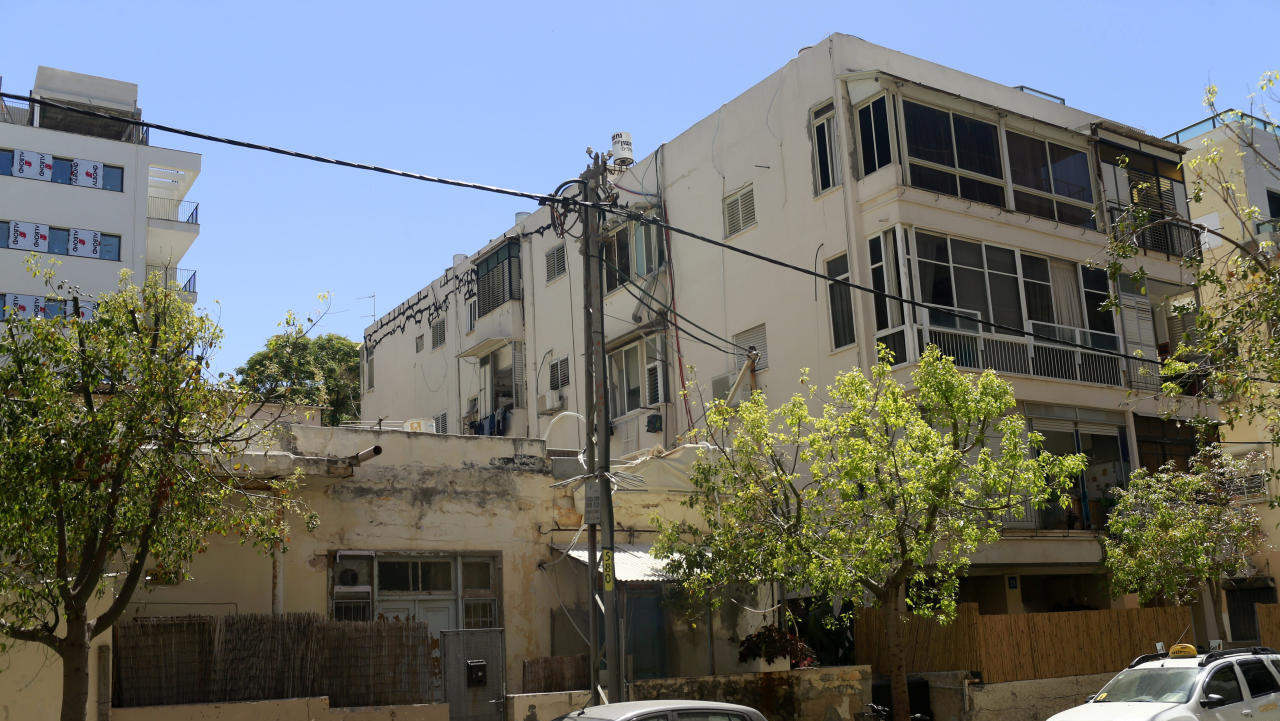 בניין עזרא הסופר 20 בתל אביב