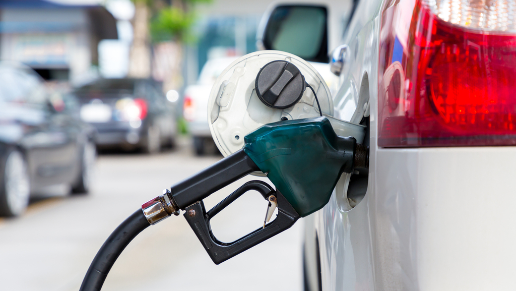 ייצוגית: חברות הדלק מנפחות את התשלום עבור הדלק בתחנות 