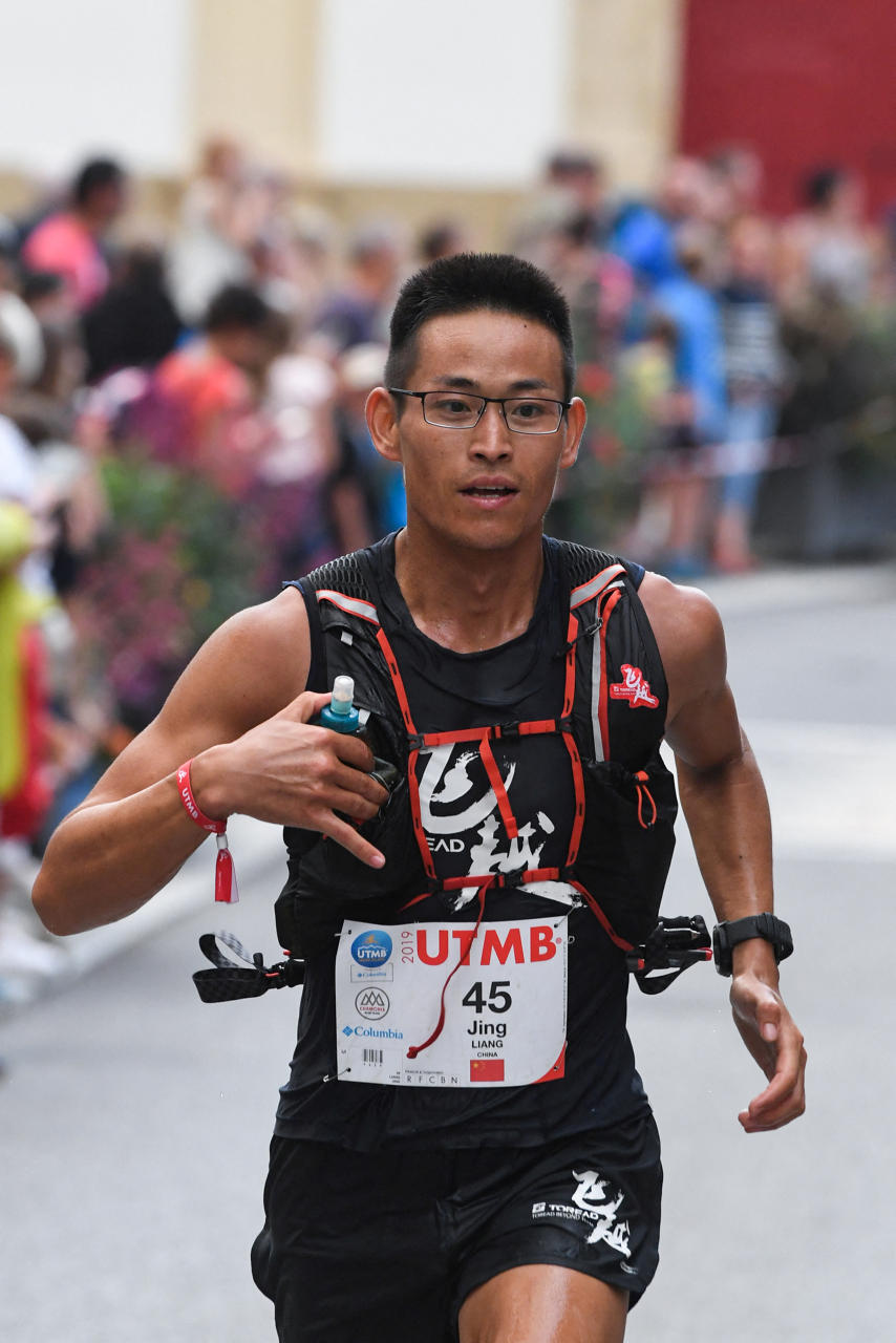 פנאי  רץ האולטרה מרתון ליאנג ג'ינג