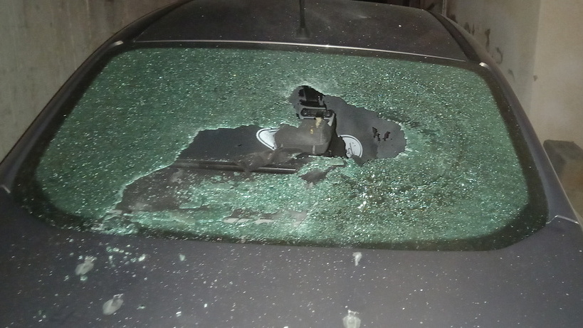 רעולי פנים ירו עשרות כדורים אל ביתו ומכוניתו של כתב ynet