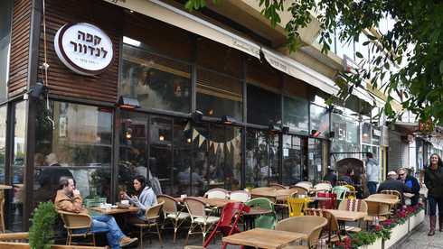 בית קפה לנדוור בתל אביב, צילום: יאיר שגיא