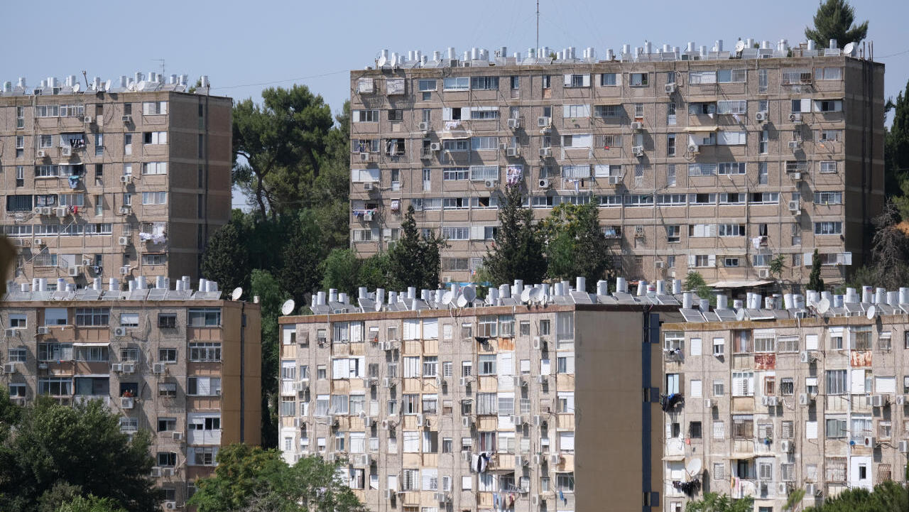 עופר ברקוביץ בנייני שיכון קריית יובל וקריית מנחם ירושלים 