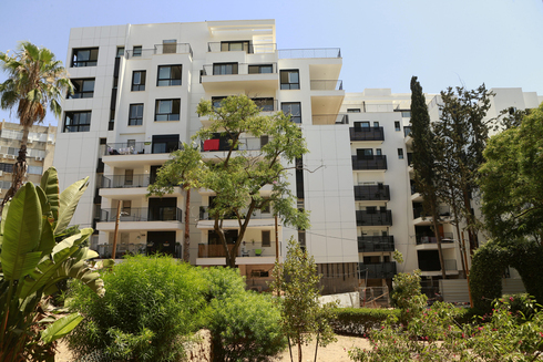 פרויקט תמ"א 38 ברחוב יד המעביר בהדר יוסף, תל אביב, צילום: עמית שעל