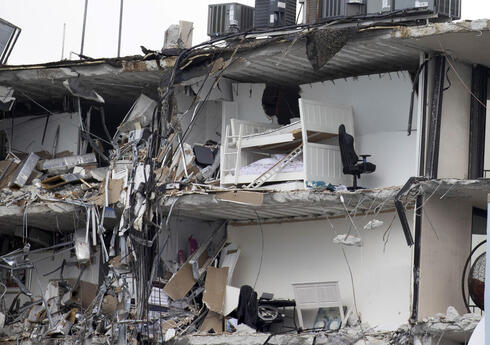 המגדל שקרס בפלורידה, AFP