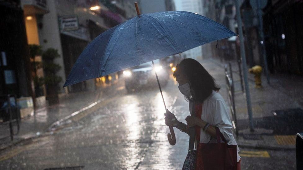 סערה גשם שחור הונג קונג