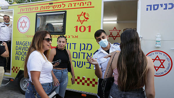 מתחם חיסון פופ-אפ ב תל אביב קורונה