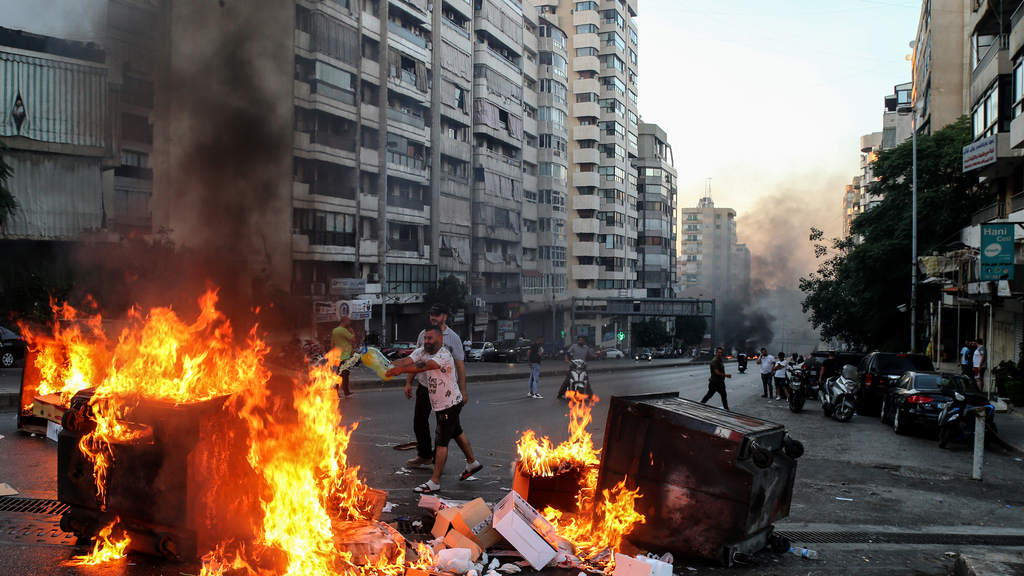 לבנון ביירות הפגנה נגד הממשלה ב28 ביוני