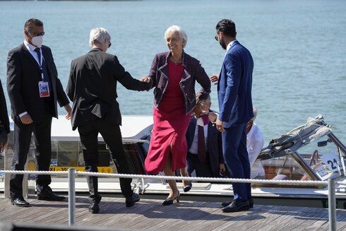 נגידת הבנק המרכזי האירופי כריסטין לגארד מגיעה למפגש ה-G-20 בוונציה, היום, AP