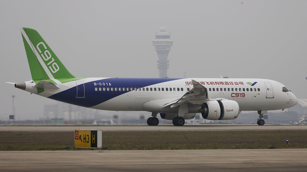 מטוס הנוסעים הסיני הראשון: איום לדואופול בואינג ואיירבוס