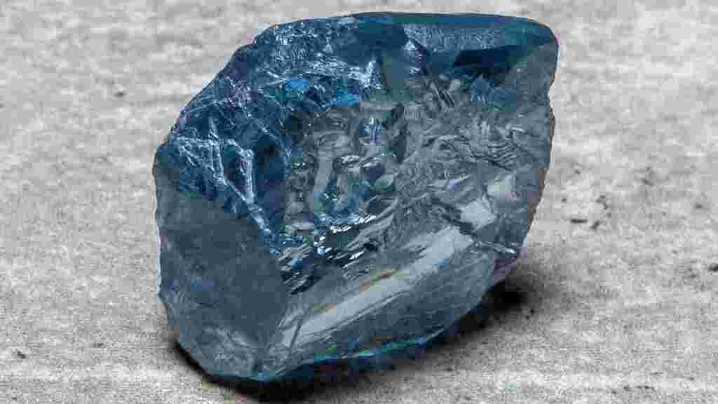 יהלום גולמי כחול נמכר למיזם של משפחת שטיינמץ - ביותר מ-40 מיליון דולר 