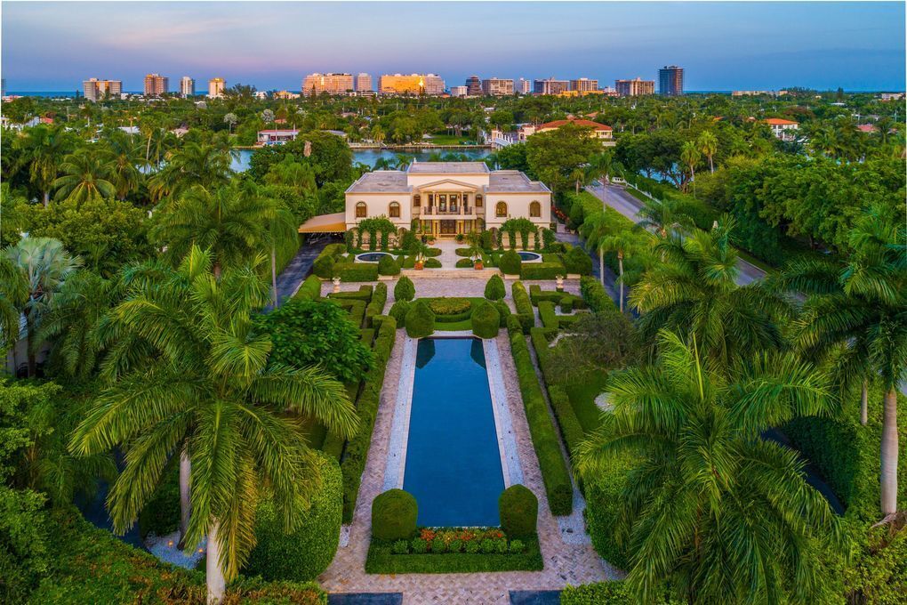 הבית שקנו איוונקה טראמפ ג'ארד קושנר אי אינדיאן קריק בונקר המיליארדרים ליד מיאמי פלורידה