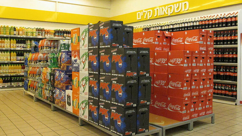 קוקה קולה במאמץ אחרון למנוע הטלת מס על משקאות הדיאט
