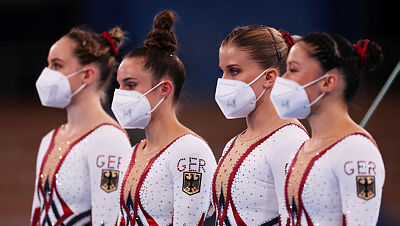 אולימפיאדה  טוקיו נבחרת הנשים בהתעמלות מגרמניה 