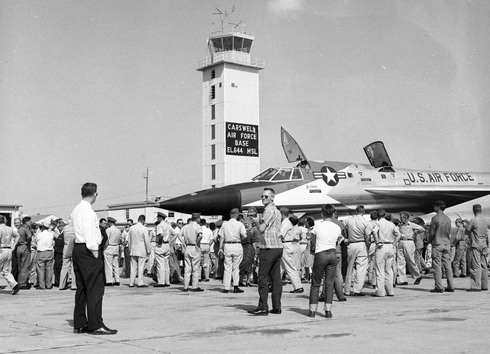 ההאסלר הראשון בבסיס חיל האוויר האמריקאי, צילום: texashistory