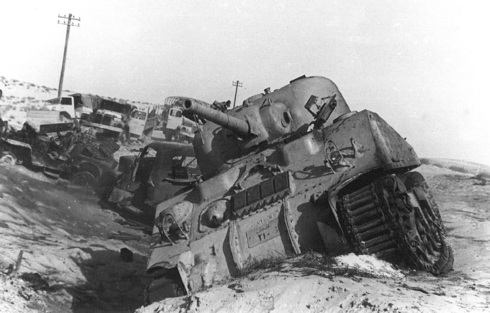 טנקים ומשאיות שהושמדו בגזרת סיני, Wikimedia