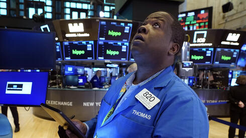 מדד S&P 500 מתחזק לאחר ארבעה ימי ירידות; מניות התעופה מטפסות