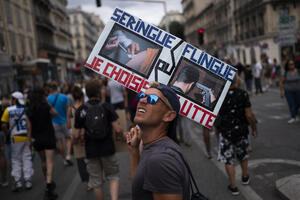 הפגנות בפריז נגד מגבלות הקורונה