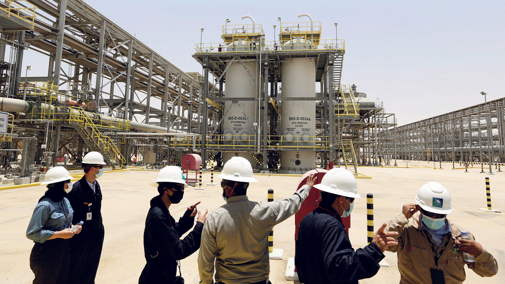 סעודיה כיווצה את מגזר הנפט, אך רווחי אראמקו עלו ב־288%