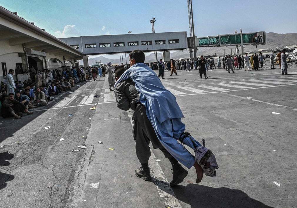 פוטו אפגניסטן טאליבן פצוע שדה תעופה