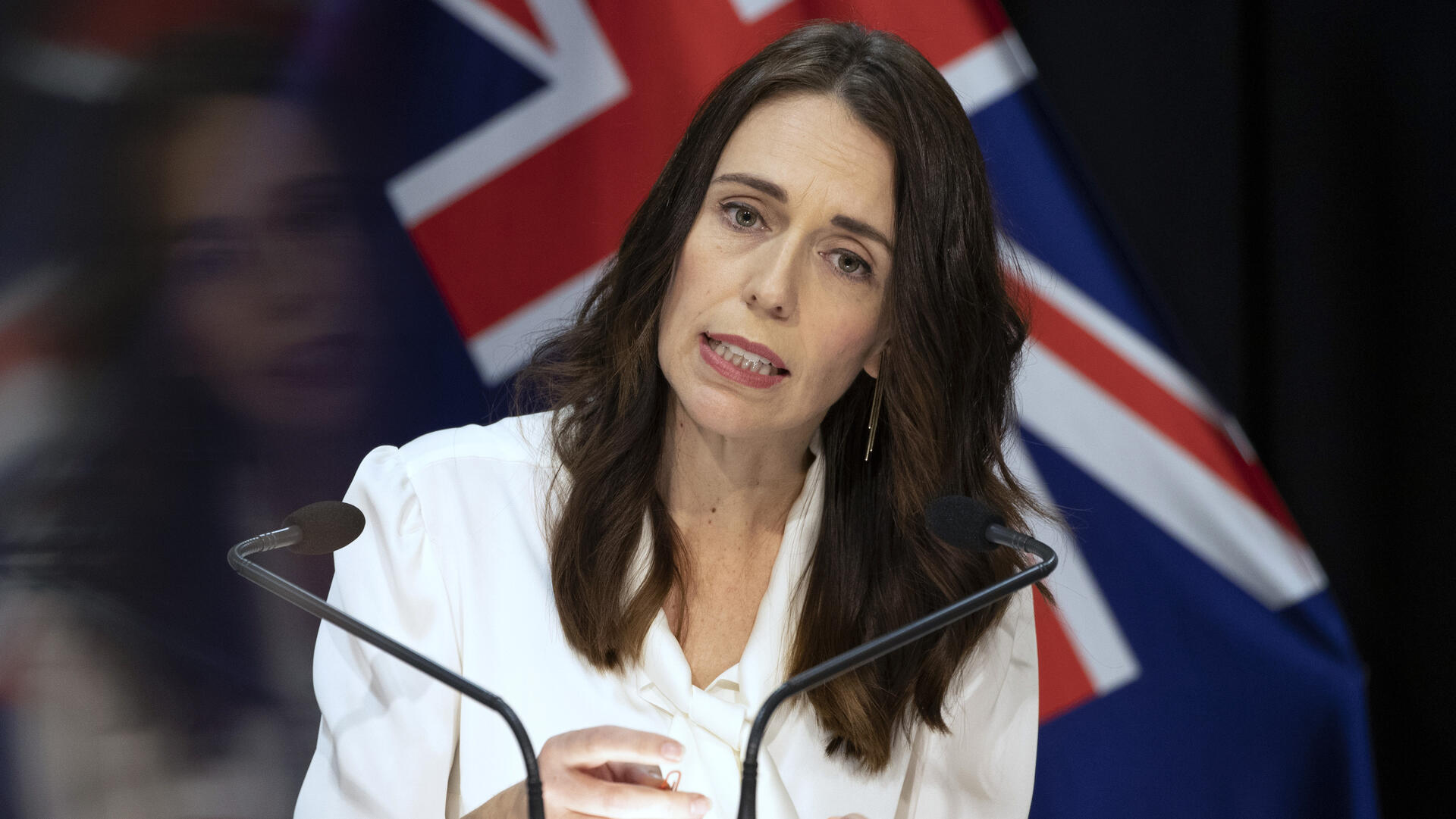 ג'סינדה ארדרן ראש ממשלת ניו זילנד סגר קורונה