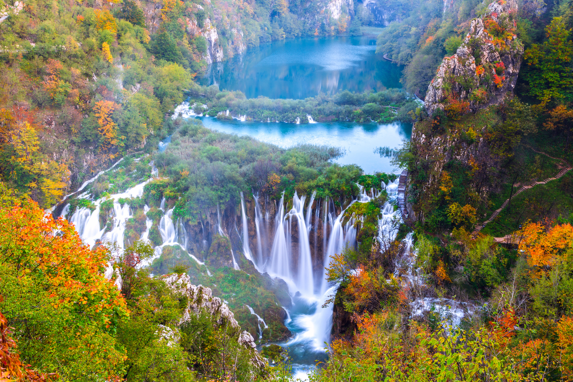פוטו מקומות שחייבים להיות בהם פארק לאומי פליטוויס קרואטיה 