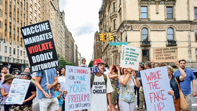 עצרת נגד חיסוני קורונה בשבוע שעבר בניו יורק