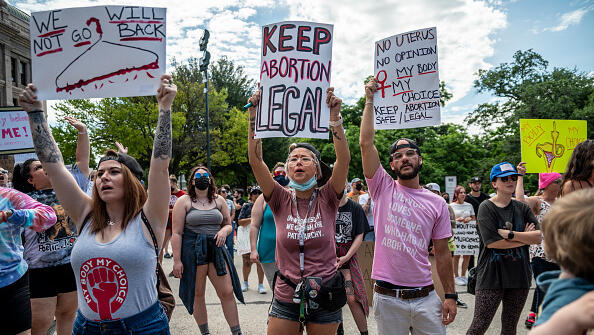 הפגנה באוסטין טקסס נגד איסור הפלות הפלה בטקסס, מאי 2021, גטי