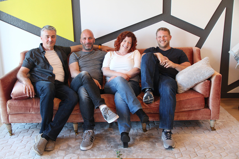 משמאל: רם אורן, דני הרמן, מירב אורן (המנכ"לית) וברק כהן, מייסדי Versatile, צילום: Ray Habot