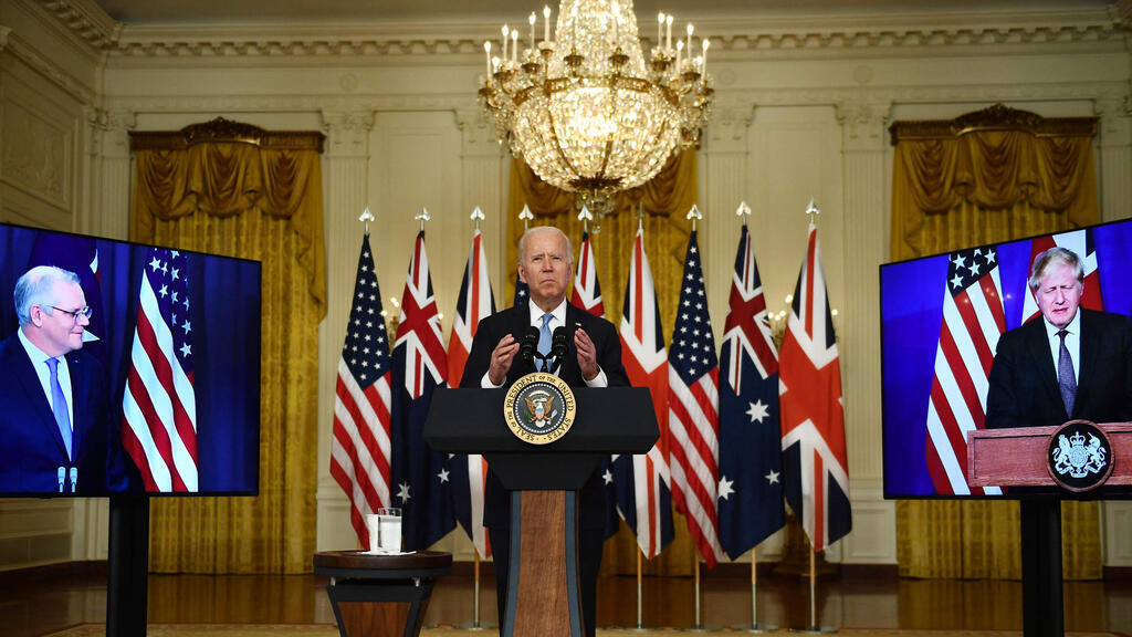 נשיא ארה"ב ג'ו ביידן ראש ממשלת בריטניה בוריס ג'ונסון וראש ממשלת אוסטרליה סקוט מוריסון מכריזים על ברית ביטחונית חדשה 