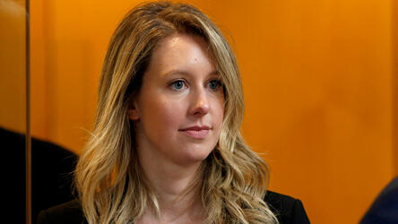 אליזבת הולמס תראנוס