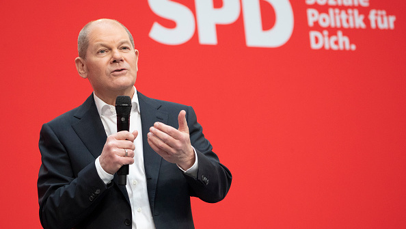 אולף שולץ מועמד מפלגת המרכז-שמאל SPD ב בחירות ב גרמניה הבחירות בגרמניה