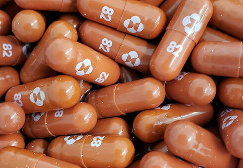 התרופה נגד קורונה, מולנופיראוויר, שמייצרת ענקית התרופות מרק, Merck & Co
