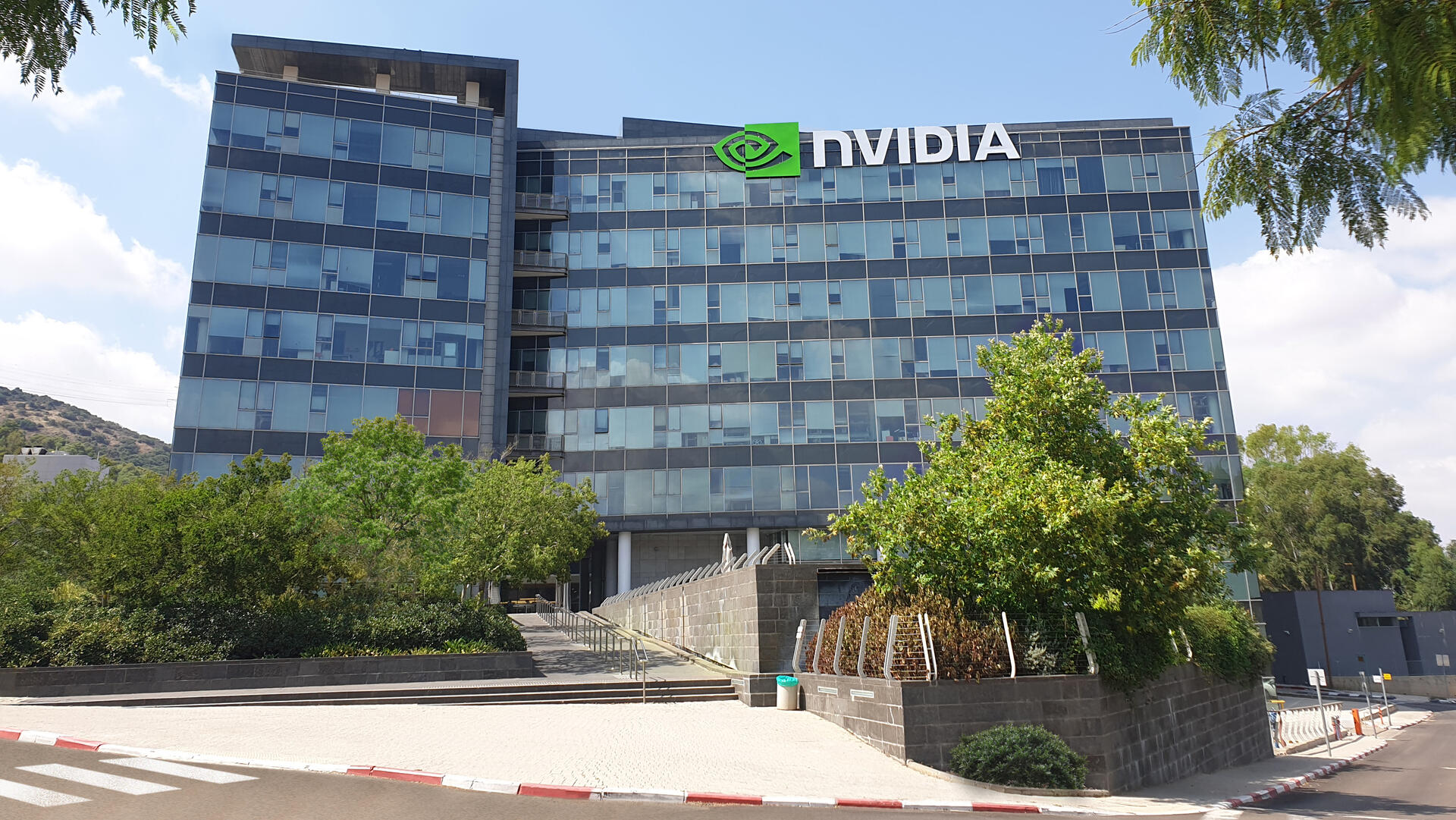 Nvidia- מספקיות השבבים המובילות בעולם