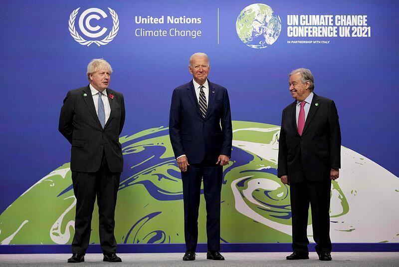 משמאל: ראש ממשלת בריטניה בוריס ג'ונסון ג'ו ביידן נשיא ארה"ב מזכ"ל האו"ם אנטוניו גוטרש ועדית האקלים גלזגו