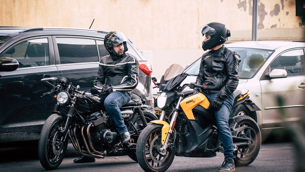 חברה ישראלית פיתחה חיישן להגנת רוכבי אופנועים וקורקינטים מתאונות