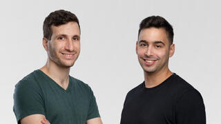 מימין עידן ניניו אייל ממו מייסדי ביוניק bionic